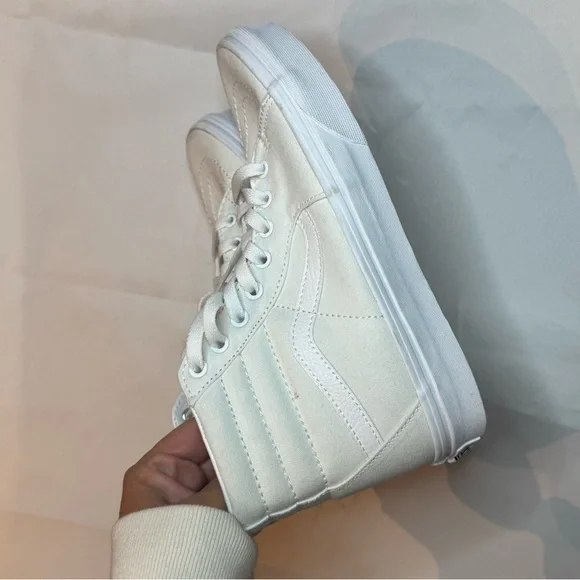 White vans high tops BRAND NEW MINT CONDITION - Picture 3 of 7